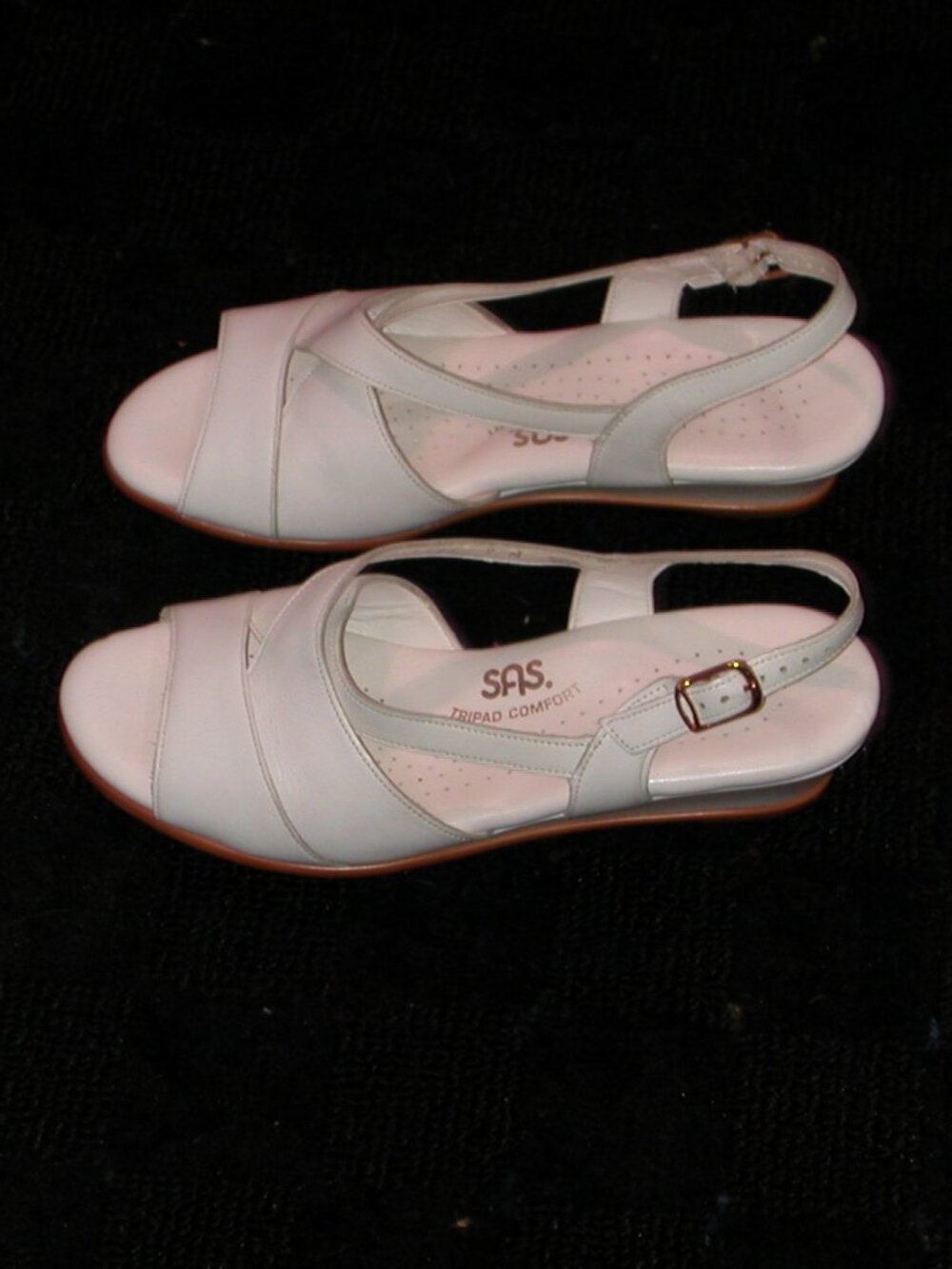 SAS Caress Cross Strap Wedge Sandals Women's Size 7 Medium